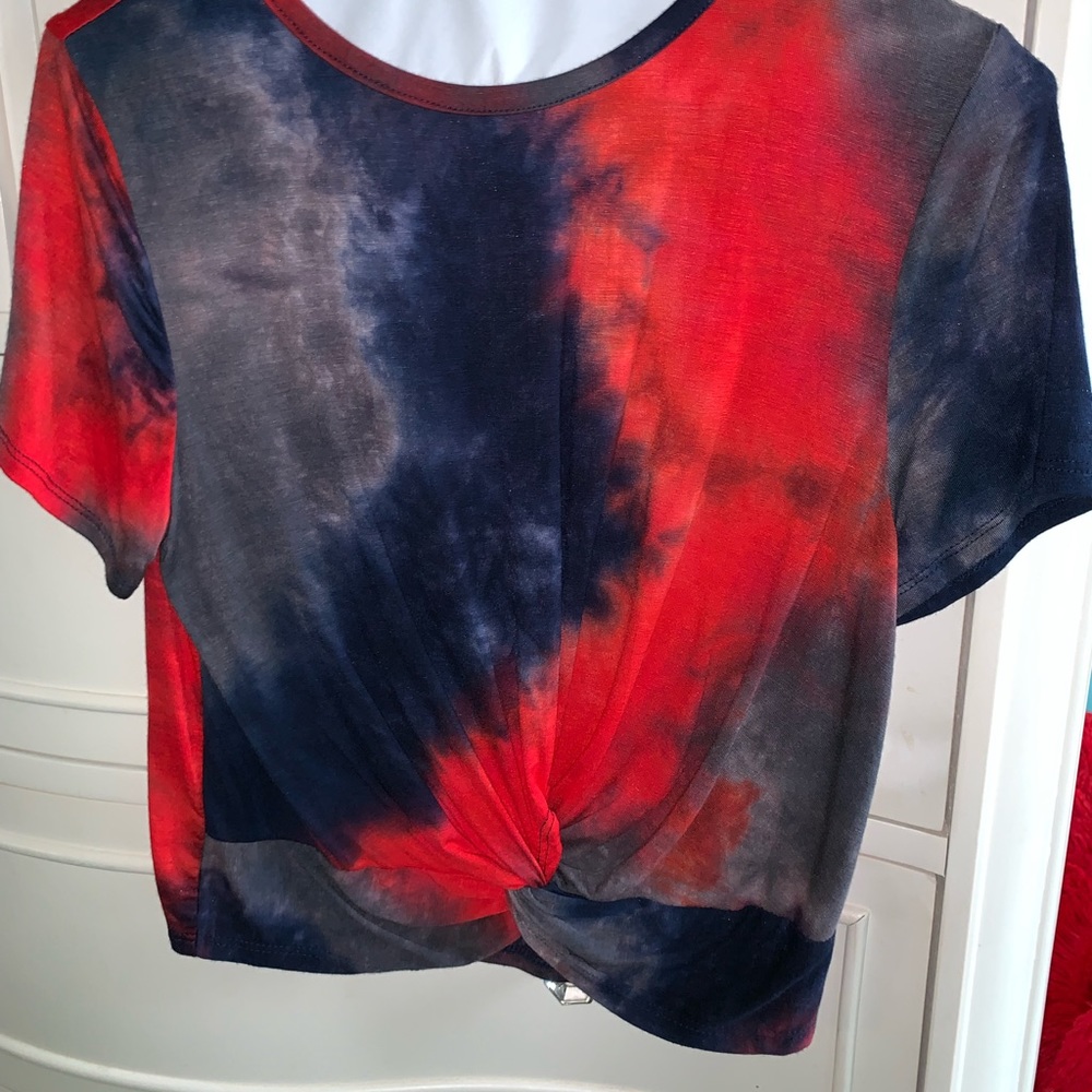 Crop top, colored